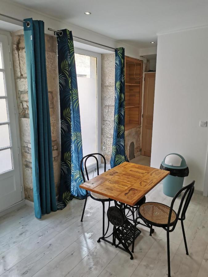 Studio Renove Centre Mansle Apartment Exterior photo